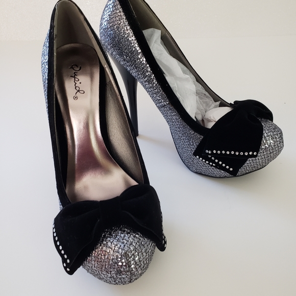 NEW STILETTOS High Heels Silver Sparkly with Black Bows Sz 7 - Picture 3 of 8